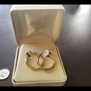 14K gold hoop earrings- NEW